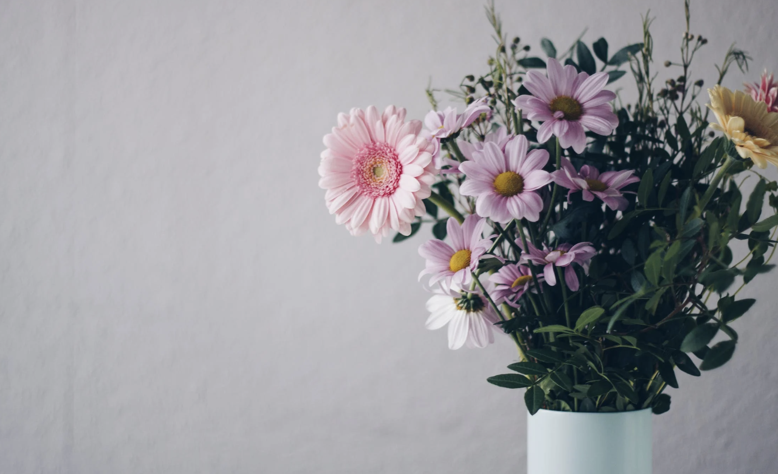 Springtime Garden Picnic | Party Planning - Laura Jade Prado